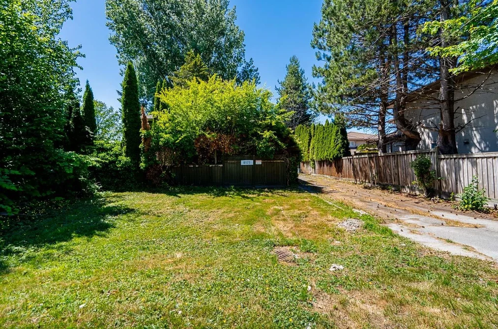 8171 GARDEN CITY ROAD, Richmond, BC — Residential for Sale — Photo 3 of 40