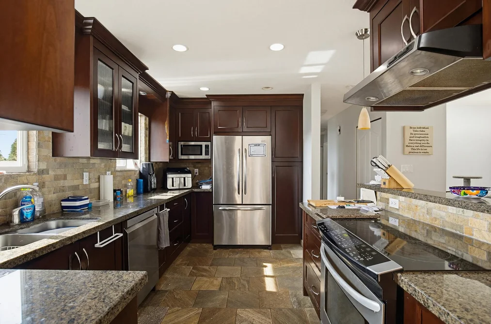 8174 WAXBERRY CRESCENT, Mission BC V2V 5S5, Mission BC — Residential for Sale - Photo 4