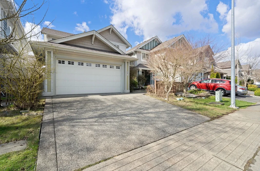 8179 212 STREET, Langley BC V2Y 2C9, Langley BC — Residential for Sale - Photo 2
