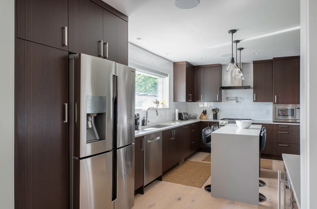 818 MASSEY STREET, New Westminster BC V3L 4S9, New Westminster BC — Residential for Sale - Photo 2