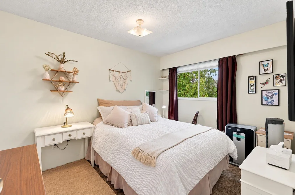 8182 116 Street, Delta, BC - Half Duplex for Sale - Photo 13 of 24 8182 116 Street, Delta, BC - Half Duplex for Sale - Photo 13 of 24