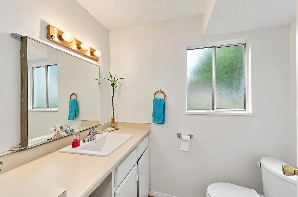 8182 116 Street, Delta, BC - Half Duplex for Sale - Photo 16 of 24 8182 116 Street, Delta, BC - Half Duplex for Sale - Photo 16 of 24