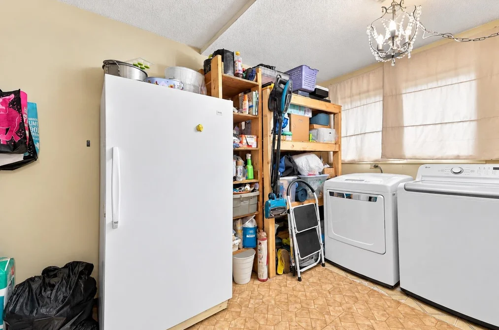 8182 116 Street, Delta, BC - Half Duplex for Sale - Photo 18 of 24 8182 116 Street, Delta, BC - Half Duplex for Sale - Photo 18 of 24