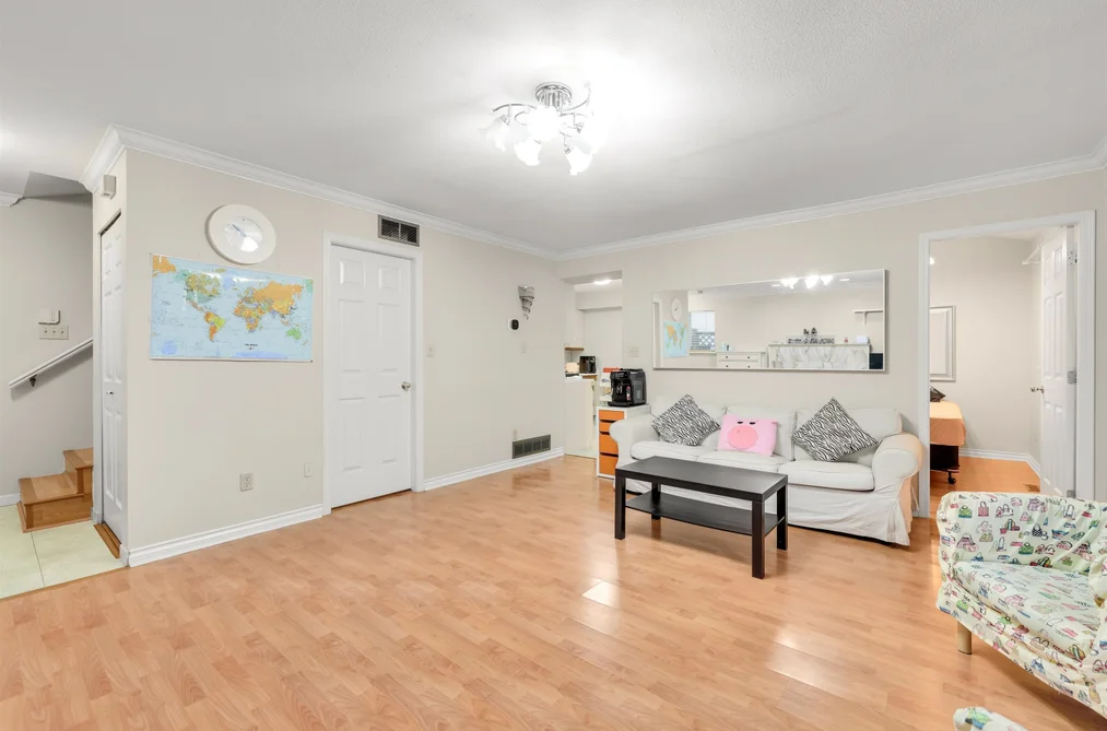 Half Duplex for sale at 819 W 70th Avenue Vancouver British Columbia - MLS: R3098453