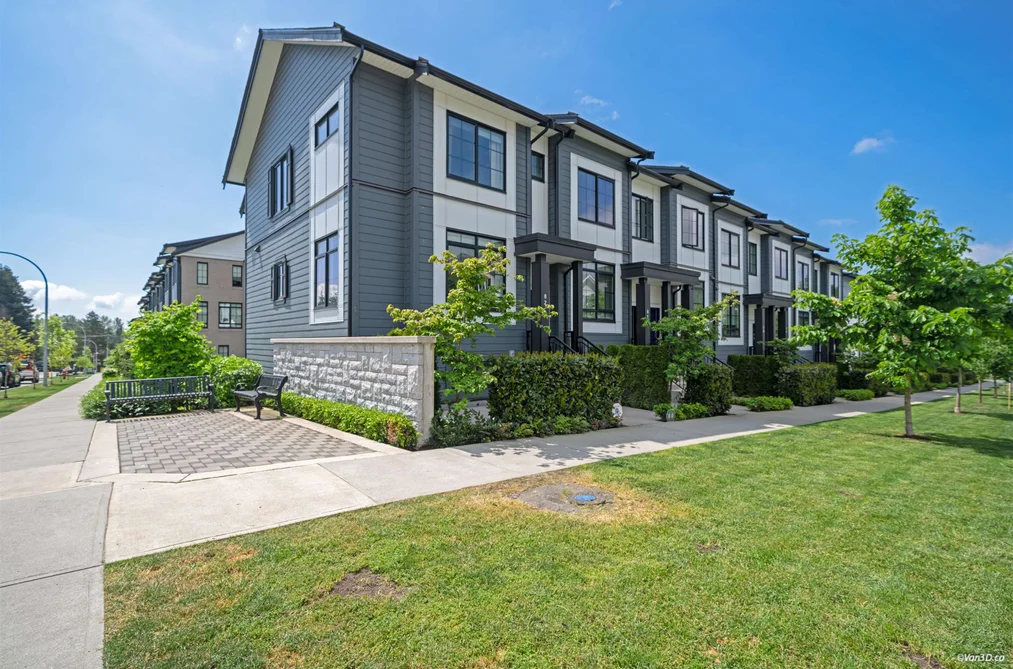 82 2075 OAK MEADOWS DRIVE, Surrey BC V3Z 1J6, Surrey BC — Residential for Sale - Photo 2