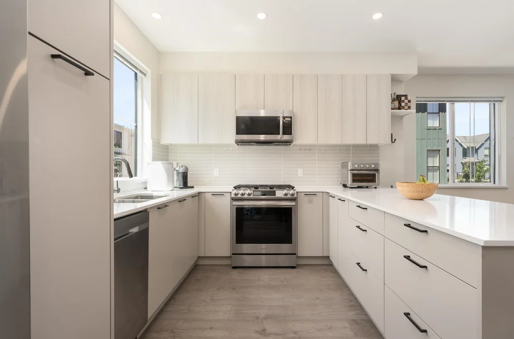 82 488 FURNESS STREET, New Westminster BC V3M 0M1, New Westminster BC — Residential for Sale — Photo 3 of 30