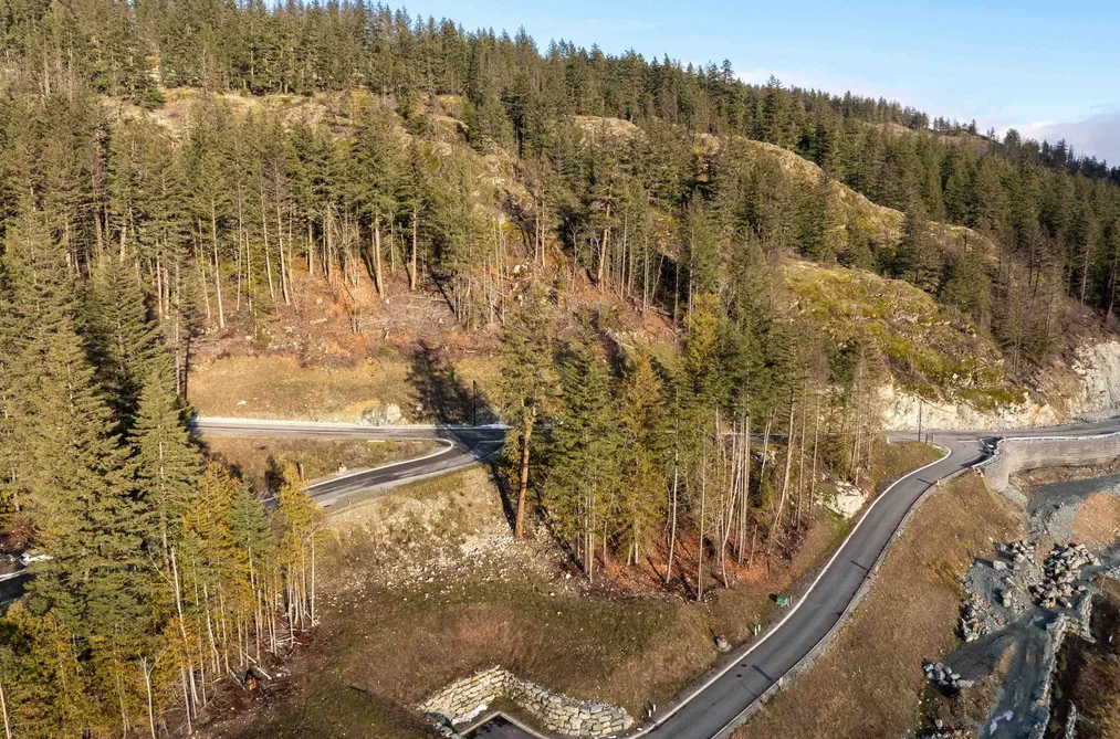 Property for sale at 8200 Merlot Peak Drive Pemberton British Columbia - MLS: R3027429