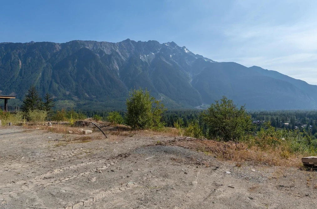 Property for sale at 8214 Merlot Peak Drive Pemberton British Columbia - MLS: R3139058