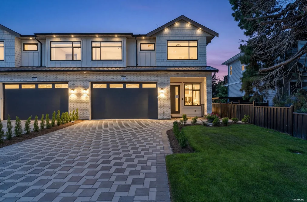 Half Duplex for sale at 8221 111b Street Delta British Columbia - MLS: R3152203