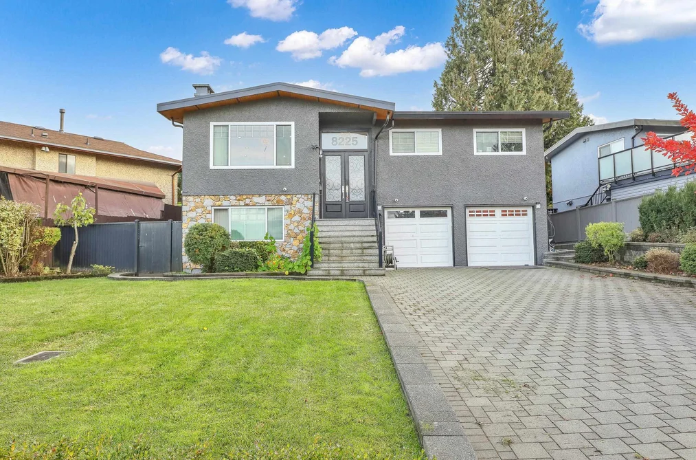 House for sale at 8225 NW Burnfield Crescent Burnaby British Columbia - MLS: R3065563