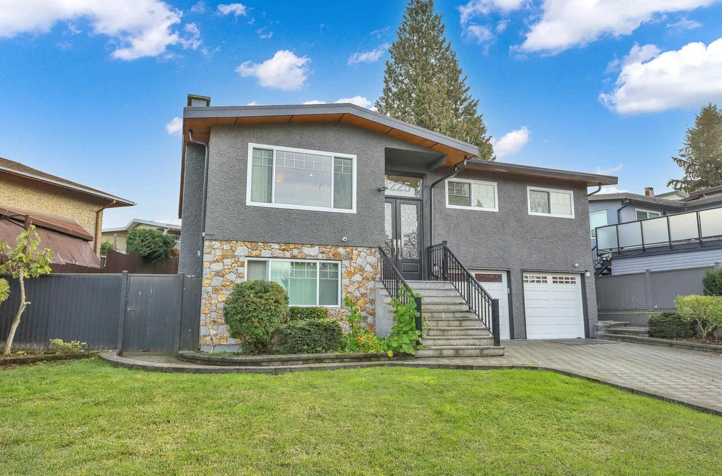 8225 NW BURNFIELD CRESCENT, Burnaby BC V5E 3W6, Burnaby BC — Residential for Sale - Photo 2