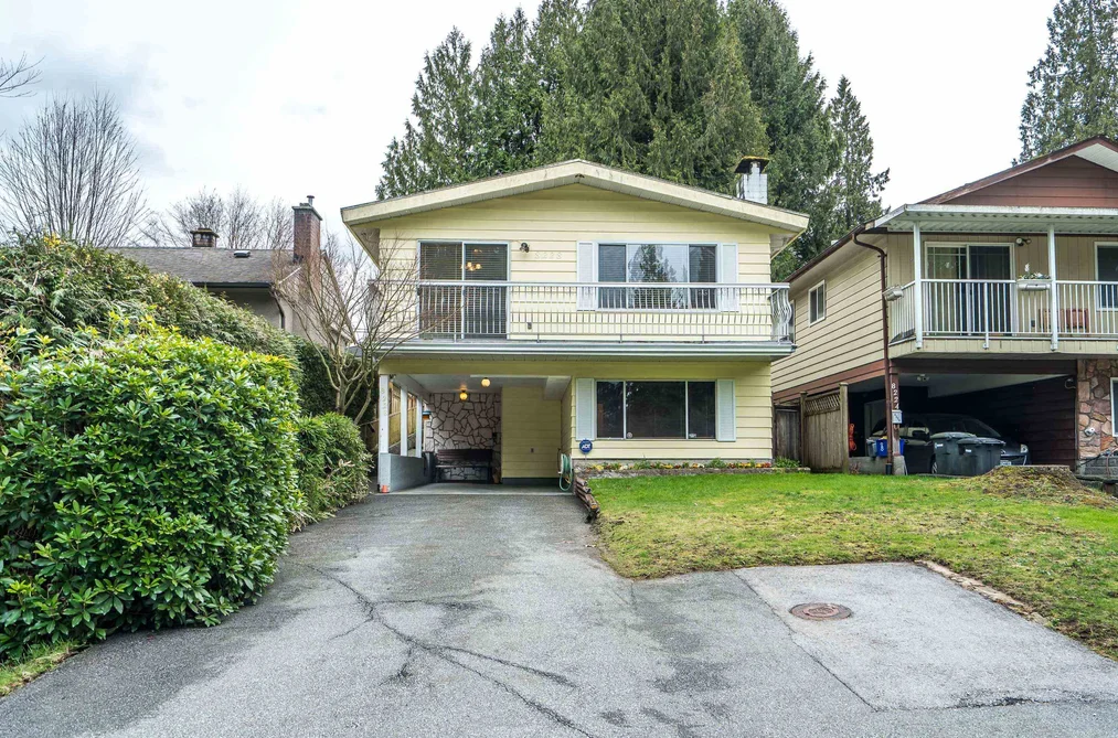 House for sale at 8228 Wedgewood Street Burnaby British Columbia - MLS: R3116579