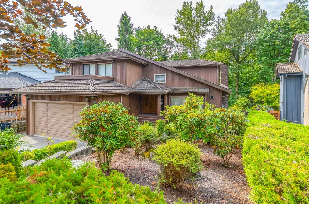 House for sale at 8232 Brynlor Drive Burnaby British Columbia - MLS: R3148237