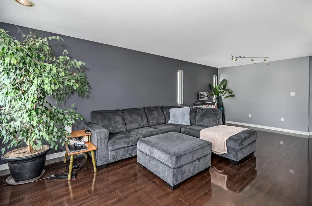 8232 PEACOCK STREET, Mission, BC — Residential for Sale — Photo 9 of 39