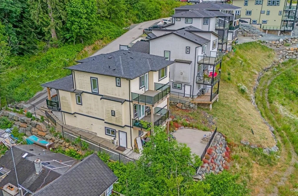 8235 HARVEST PLACE, Chilliwack BC V4Z 0E4, Chilliwack BC — Residential for Sale - Photo 2