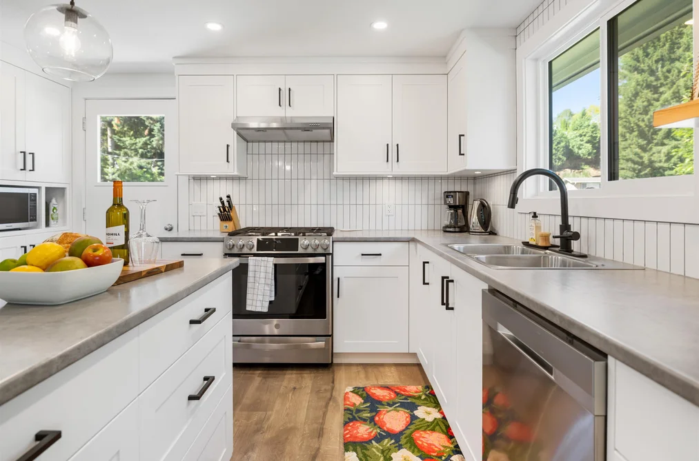 8237 VIOLA PLACE, Mission, BC — Residential for Sale — Photo 12 of 33