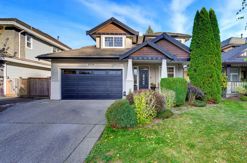 8256 170 St, Surrey, BC - MLS: R3175152