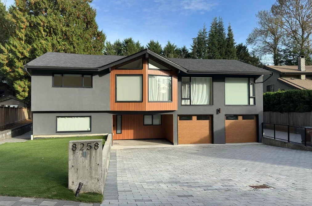 House for sale at 8258 Burnlake Drive Burnaby British Columbia - MLS: R3079141