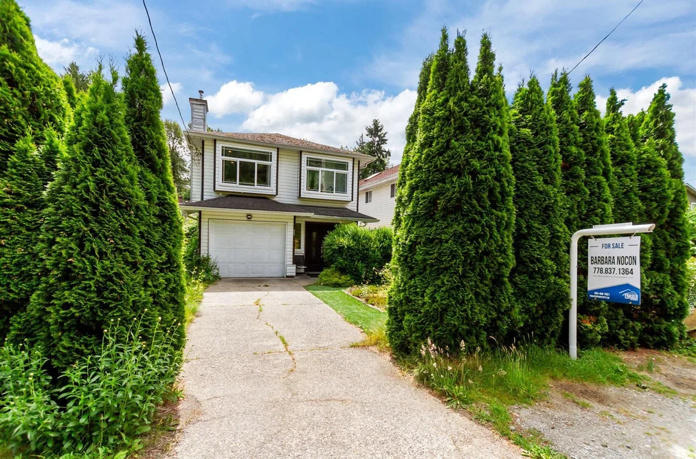 House for sale at 825a Greene Street Coquitlam British Columbia - MLS: R3135164