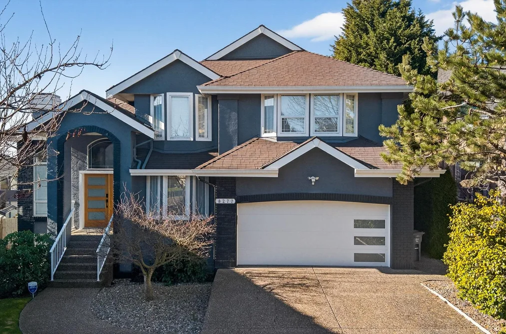 House for sale at 8277 153b Street Surrey British Columbia - MLS: R3100193