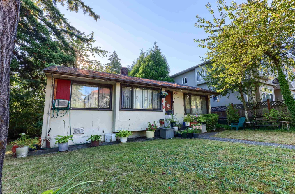 8287 VICTORIA DRIVE, Vancouver BC V5P 4A7, Vancouver BC — Residential for Sale — Photo 2 of 13