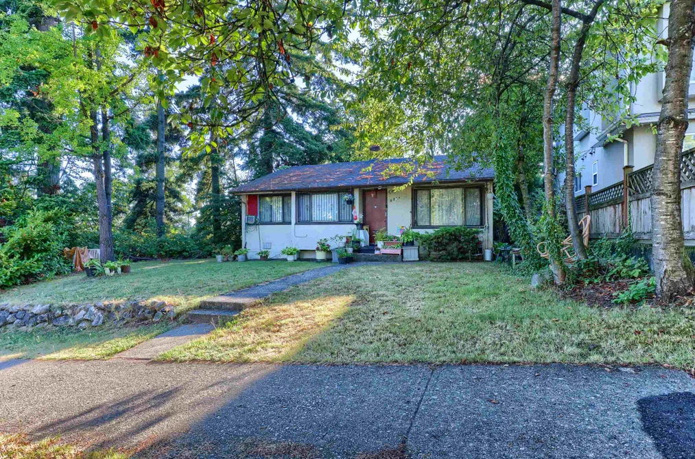 8287 VICTORIA DRIVE, Vancouver BC V5P 4A7, Vancouver BC — Residential for Sale — Photo 4 of 13