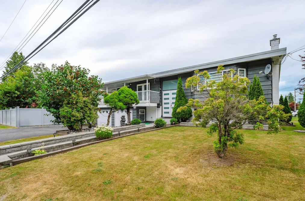 8303 118 STREET, Delta BC V4C 6H4, Delta BC — Residential for Sale - Photo 2