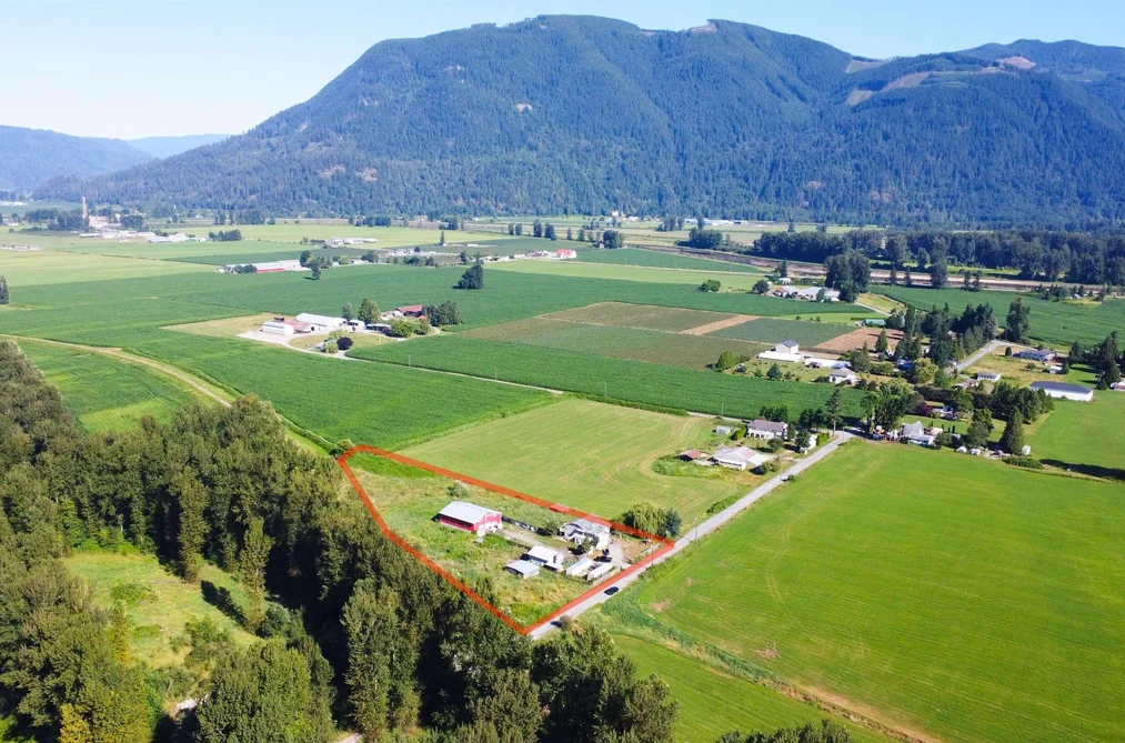 8309 THOMPSON ROAD, Mission BC V0M 1G0, Mission BC — Residential for Sale - Photo 2