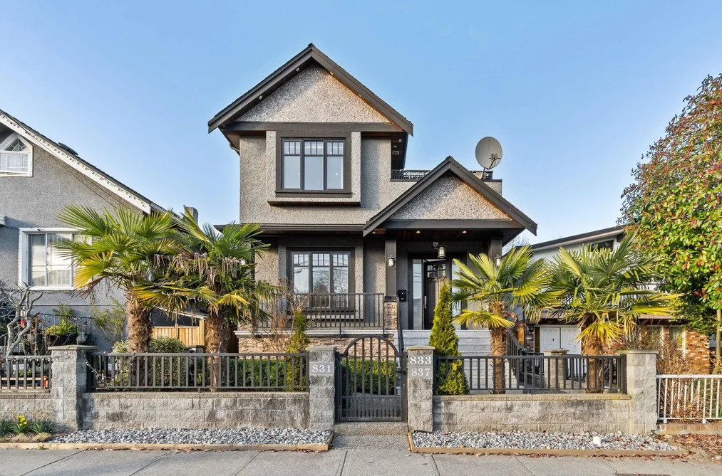 House for sale at 831 E King Edward Avenue Vancouver British Columbia - MLS: R3117301