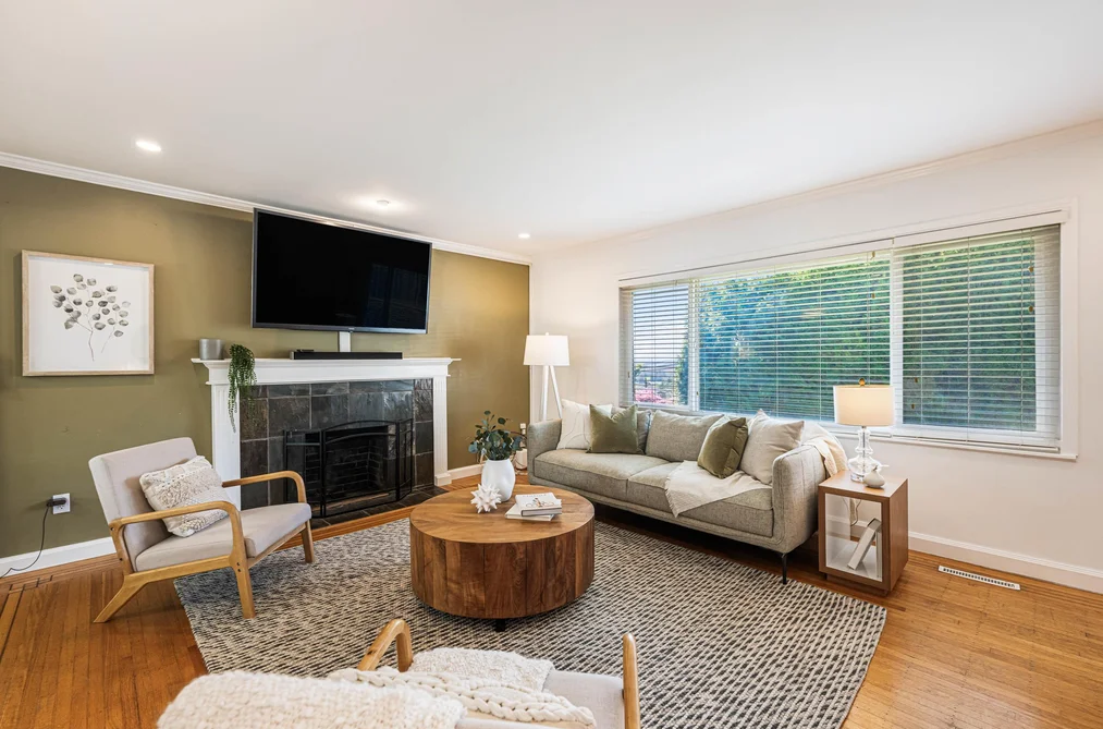 8326 ROYAL OAK AVENUE, Burnaby BC V5J 4L2, Burnaby BC — Residential for Sale - Photo 3