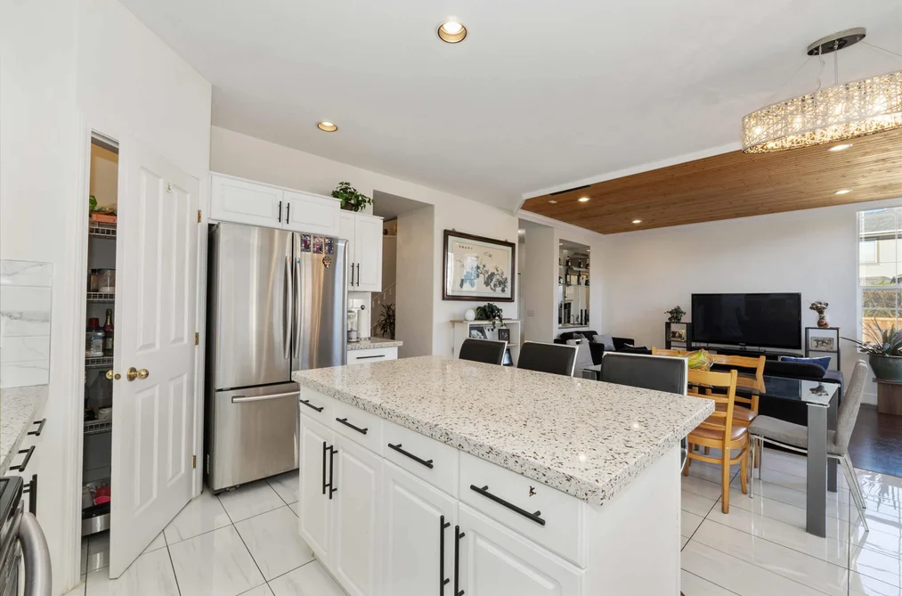 8330 168 STREET, Surrey BC V4N 4T7, Surrey BC — Residential for Sale — Photo 14 of 36
