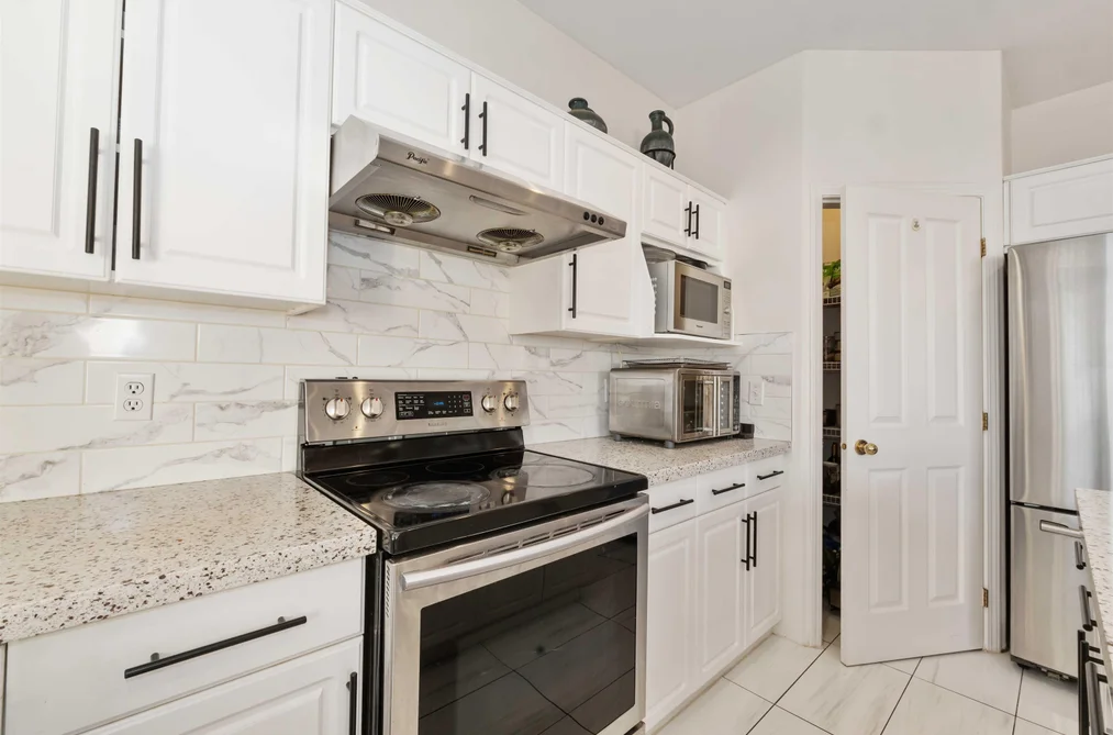 8330 168 STREET, Surrey BC V4N 4T7, Surrey BC — Residential for Sale — Photo 15 of 36