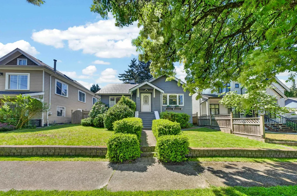 House for sale at 834 Fourth Street New Westminster British Columbia - MLS: R3123532