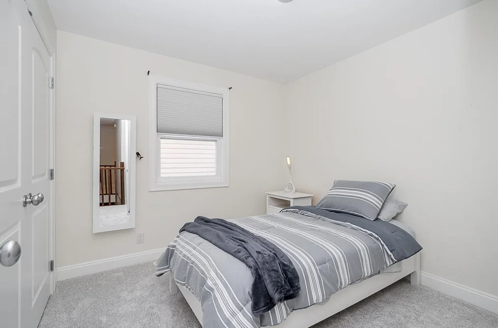 8348 167A Street, Surrey, BC - House for Sale - Photo 20 of 33 8348 167A Street, Surrey, BC - House for Sale - Photo 20 of 33