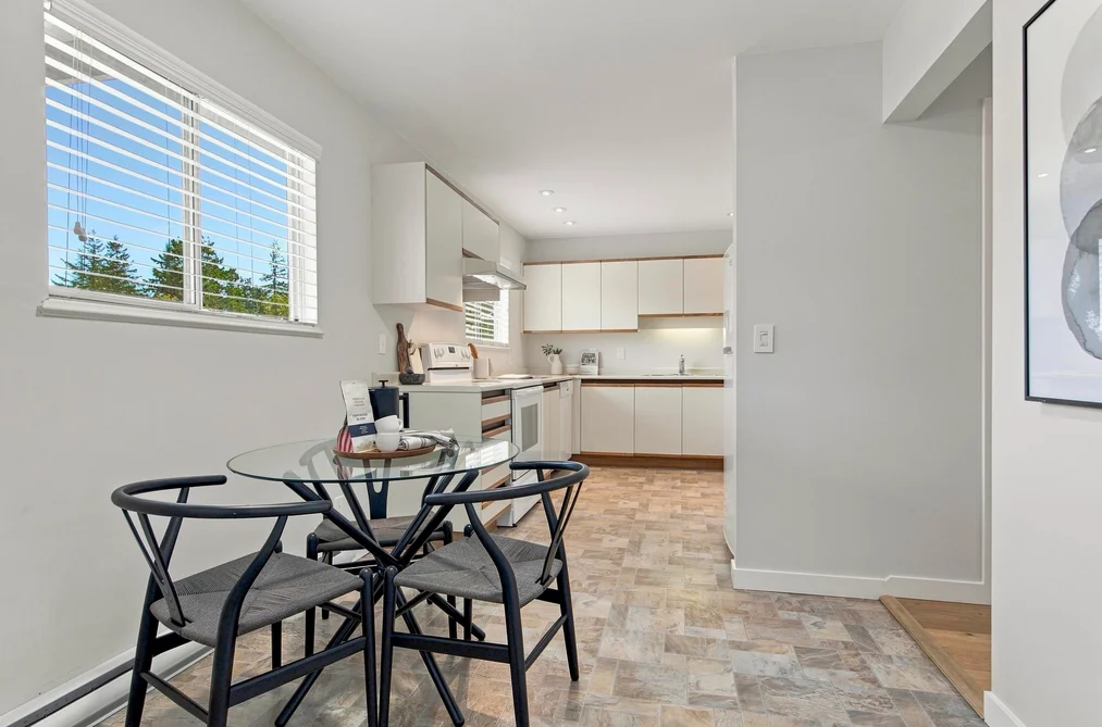 836 Roche Point Drive, North Vancouver, BC - Townhouse for Sale - Photo 10 of 27