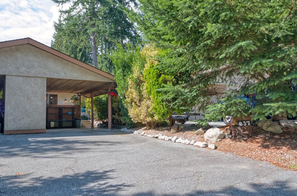 837 North Road, Gibsons, BC - Townhouse for Sale - Photo 16 of 24