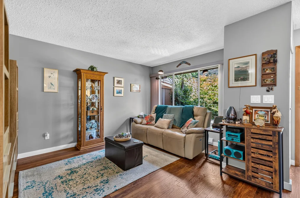 837 North Road, Gibsons, BC - Townhouse for Sale - Photo 3 of 24