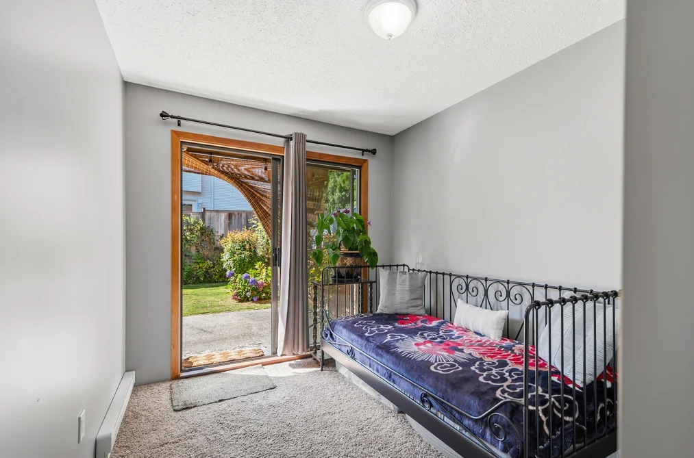 837 North Road, Gibsons, BC - Townhouse for Sale - Photo 8 of 24