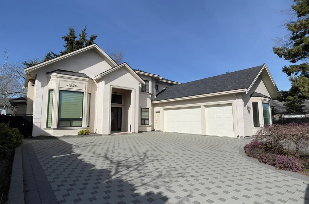 House for sale at 8371 Mowbray Road Richmond British Columbia - MLS: R3104321