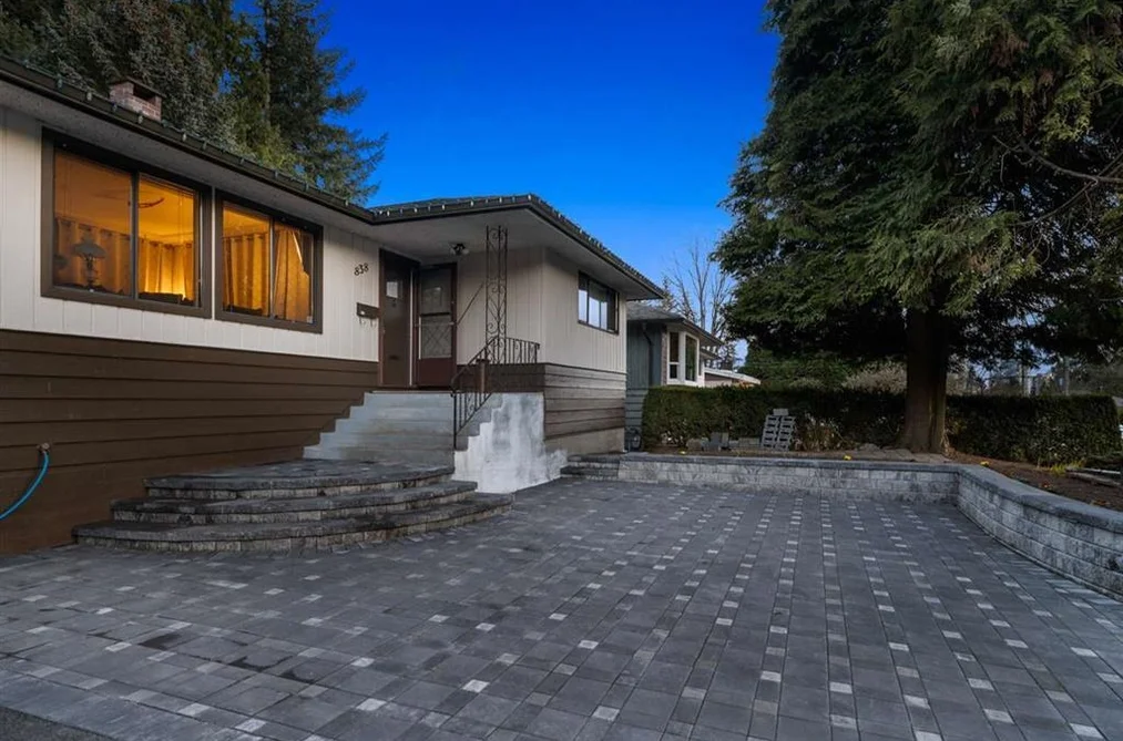 838 DUNDONALD DRIVE, Port Moody, BC — Residential for Sale - Main Photo