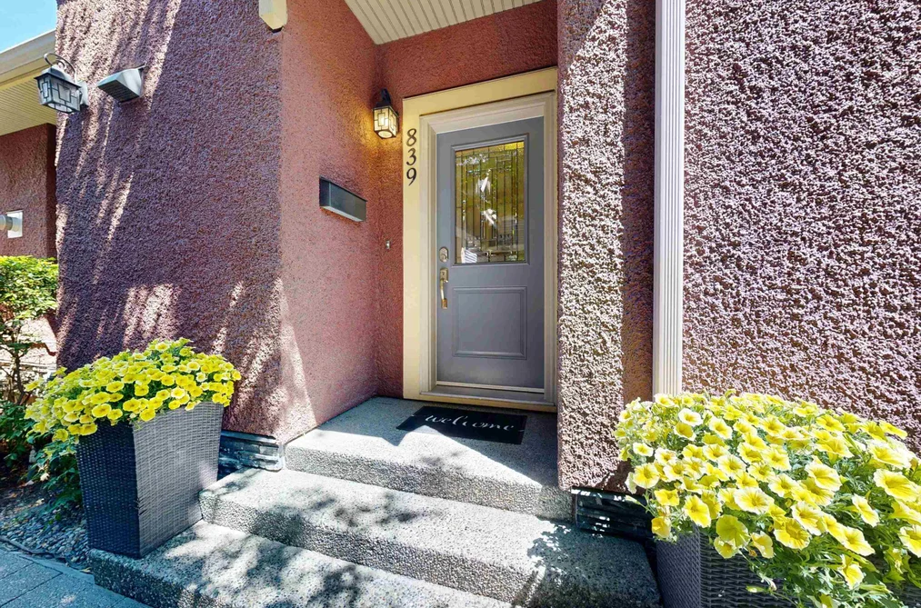 Townhouse for sale at 839 W 14th Avenue Vancouver British Columbia - MLS: R3145513