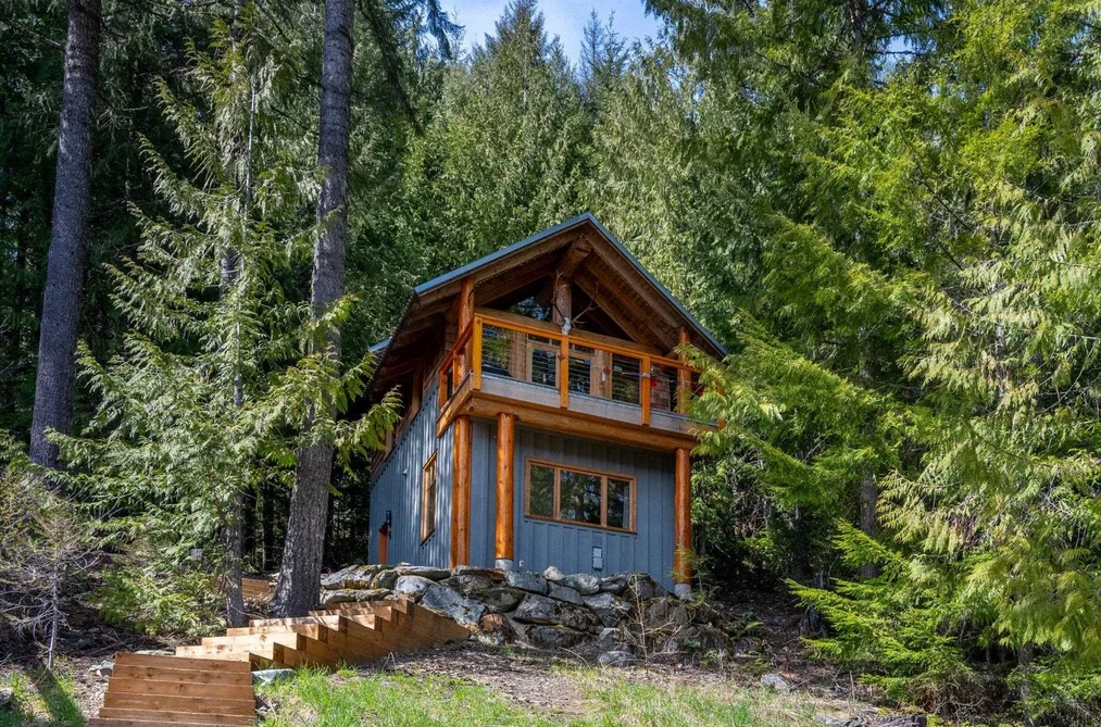 House for sale at 8396 Mountainview Drive Whistler British Columbia - MLS: R3113825
