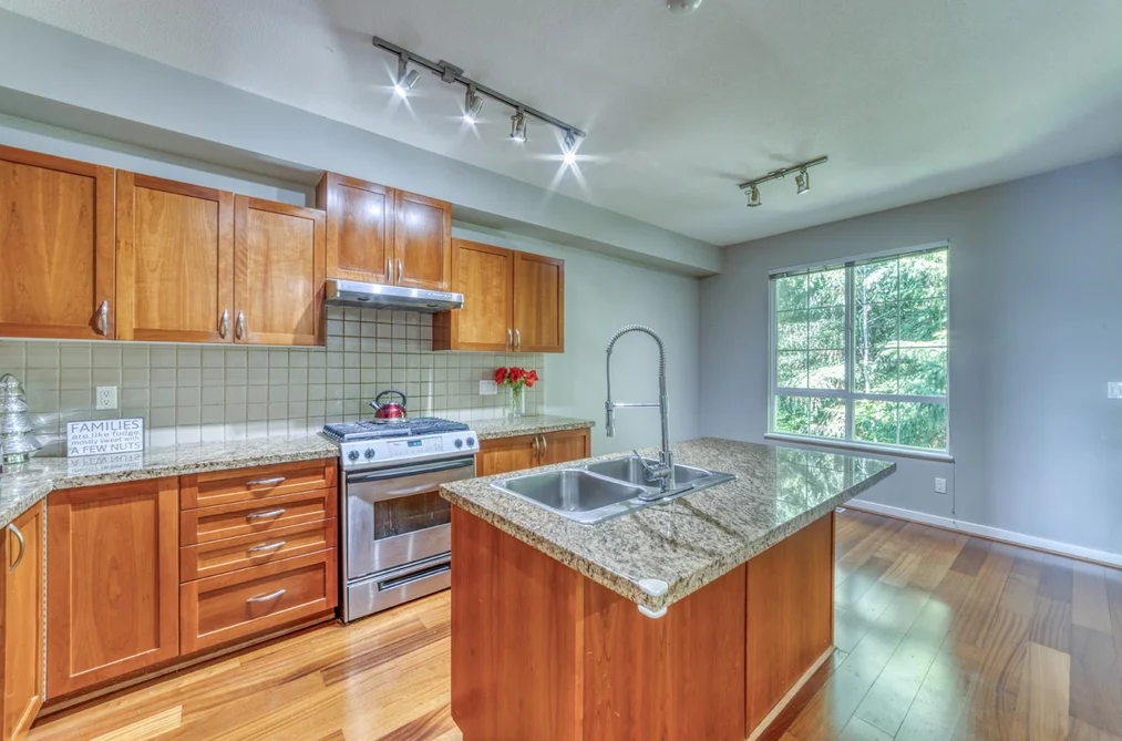 84 1380 PINETREE WAY, Coquitlam BC V3E 3S6, Coquitlam BC — Residential for Sale — Photo 8 of 40