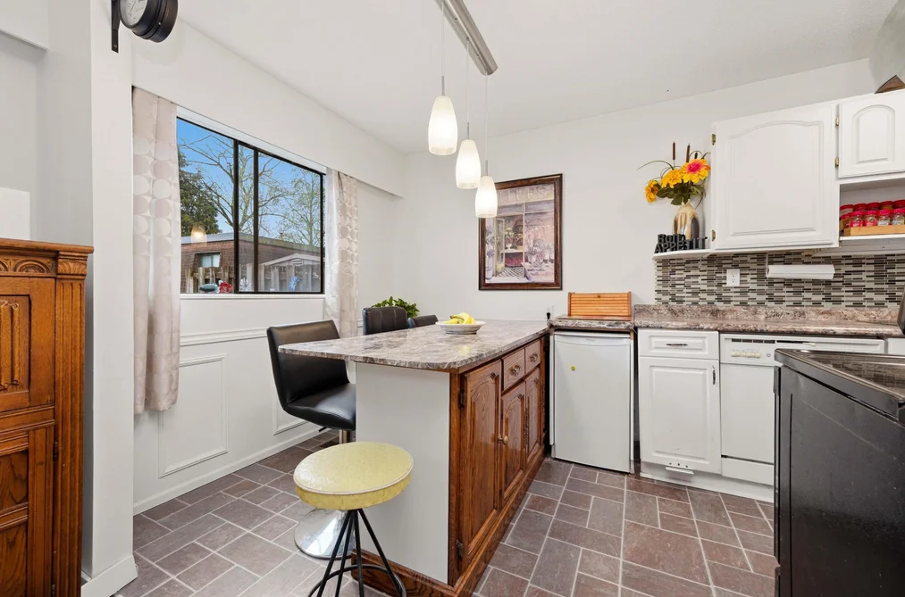 841 OLD LILLOOET ROAD, North Vancouver BC V7J 2H6, North Vancouver BC — Residential for Sale - Photo 6