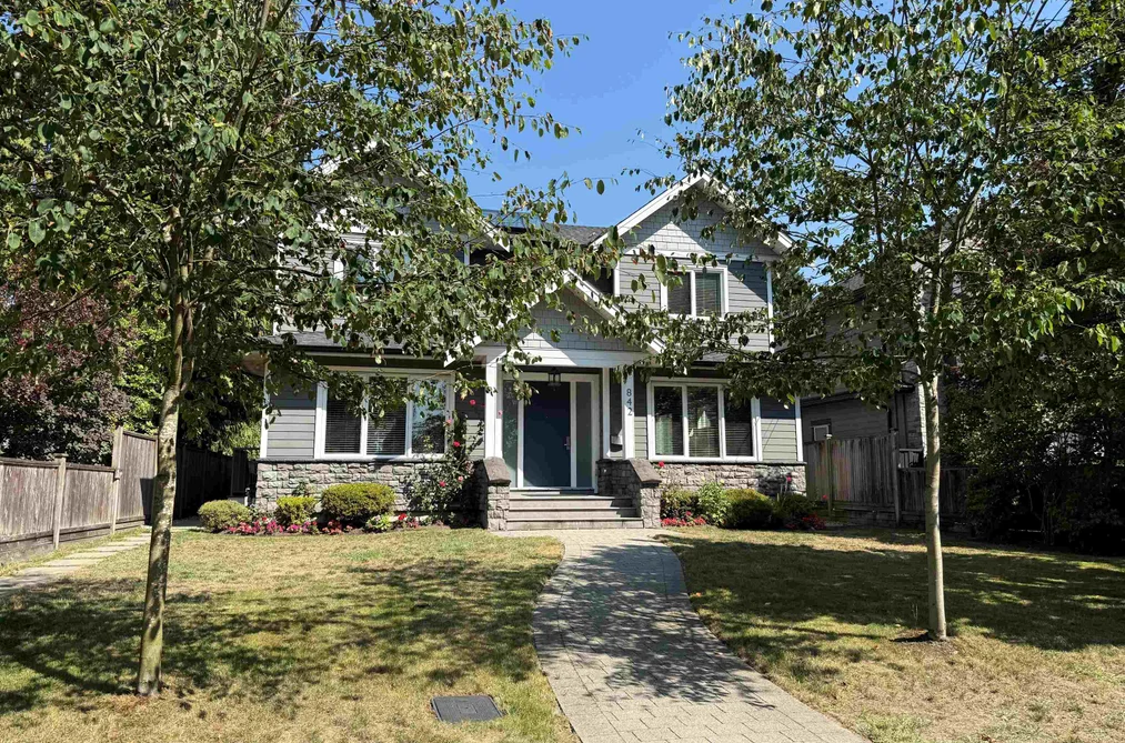 House for sale at 842 W 20th Street North Vancouver British Columbia - MLS: R3156247