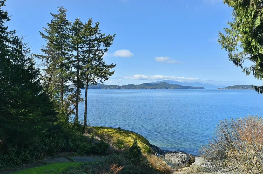8429 REDROOFFS ROAD, Halfmoon Bay BC V7Z 1E6, Halfmoon Bay BC — Residential for Sale - Photo 2