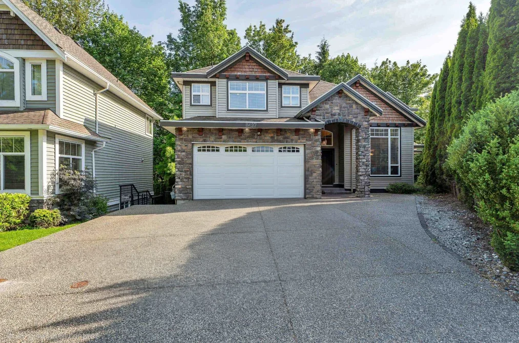 House for sale at 8437 Bailey Place Mission British Columbia - MLS: R3128877
