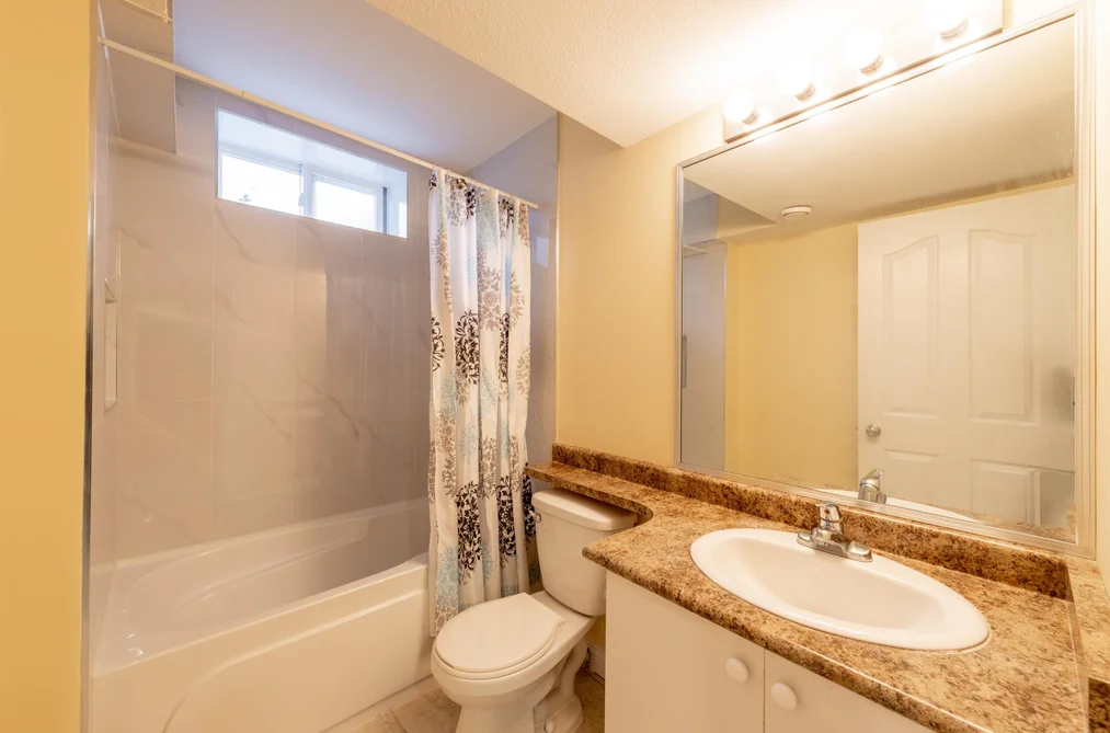 8450 168 Street, Surrey, BC - House for Sale - Photo 35 of 40 8450 168 Street, Surrey, BC - House for Sale - Photo 35 of 40