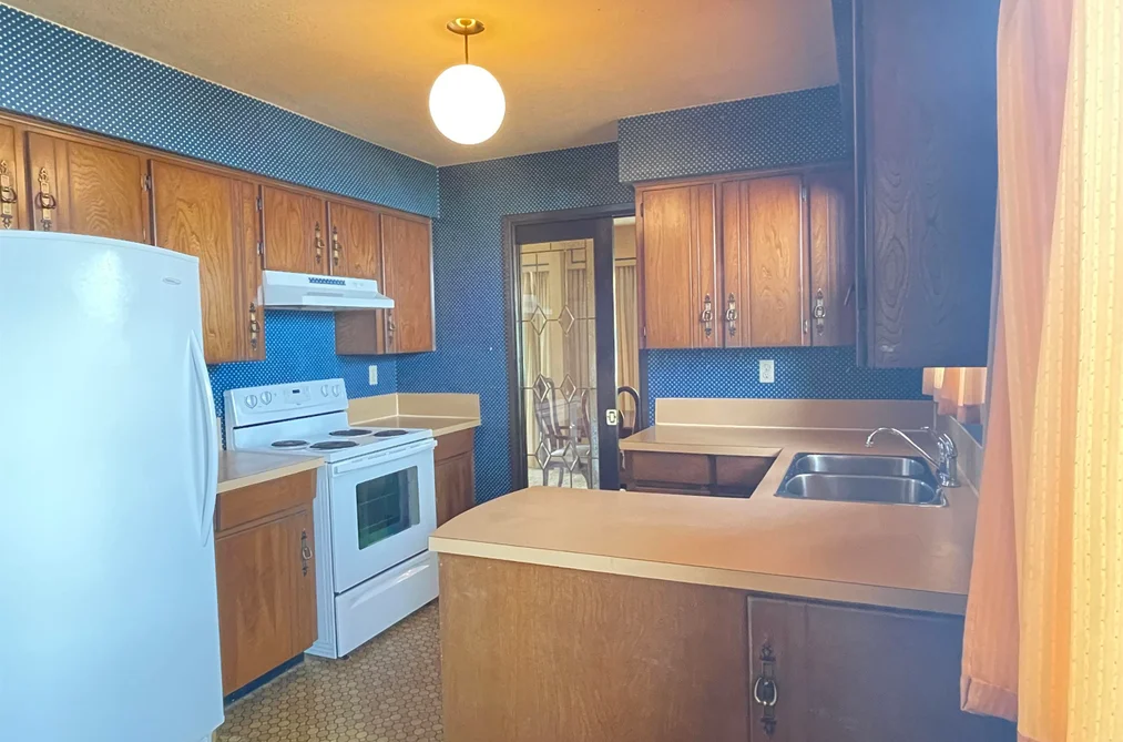 8454 116A Street, Delta, BC - House for Sale - Photo 6 of 25 8454 116A Street, Delta, BC - House for Sale - Photo 6 of 25