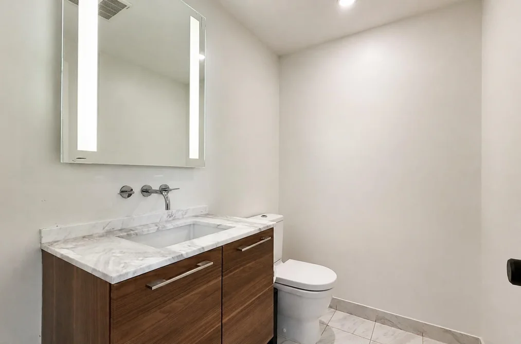 8460 Cornish Street, Vancouver, BC - Townhouse for Sale - Photo 11 of 40 8460 Cornish Street, Vancouver, BC - Townhouse for Sale - Photo 11 of 40